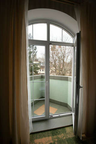 Гостиница Обертайх Люкс Калининград Двухместный номер с 1 кроватью и балконом-7